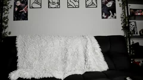   online show from February 7, 2025, 7:18 am