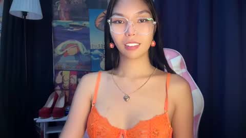 Snapshot of xmonica_cummerx chatting on December 9, 2024, 7:28 am Sweet Monica online show from December 9, 2024, 7:28 am