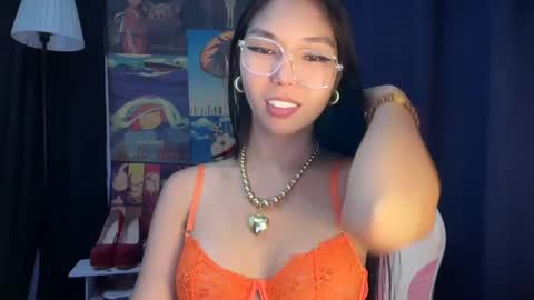 Snapshot of xmonica_cummerx chatting on December 22, 2024, 8:16 am Sweet Monica online show from December 22, 2024, 8:16 am