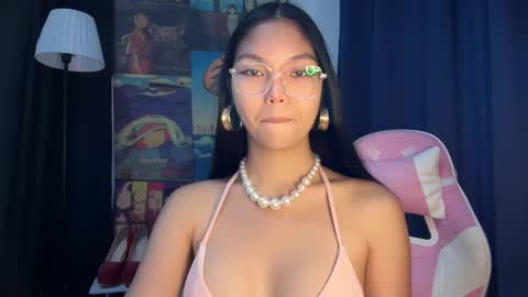 Snapshot of xmonica_cummerx chatting on January 15, 2025, 7:48 am Sweet Monica online show from January 15, 2025, 7:48 am