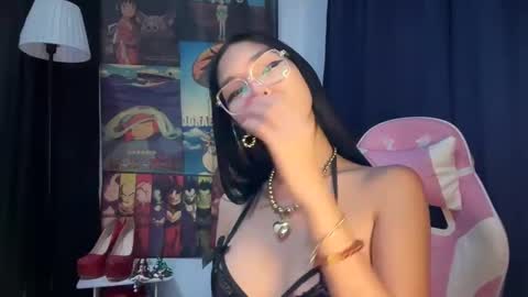 Snapshot of xmonica_cummerx chatting on January 28, 2025, 7:43 am Sweet Monica online show from January 28, 2025, 7:43 am