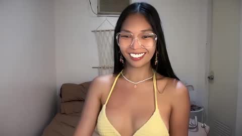 Snapshot of xmonica_cummerx chatting on February 23, 2025, 5:56 am Sweet Monica online show from February 23, 2025, 5:56 am