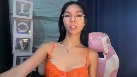 Snapshot of xmonica_cummerx chatting on October 27, 2025, 9:13 am Sweet Monica online show from October 27, 2025, 9:13 am