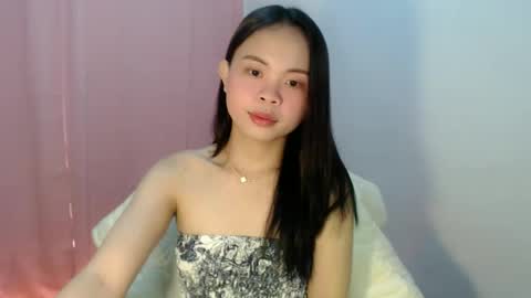 nathalie online show from April 18, 2026, 3:16 pm