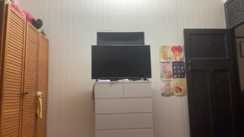Snapshot of xopeachybaby chatting on June 8, 2026, 1:11 pm xopeachybaby online show from June 8, 2026, 1:11 pm