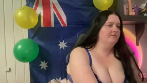 xopeachybaby online show from July 2, 2026, 6:30 am