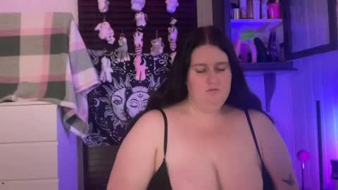 xopeachybaby online show from August 1, 2026, 3:50 am