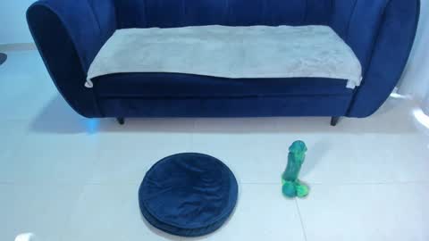 Snapshot of xoxo_angel chatting on February 21, 2025, 7:21 pm xoxo_angel online show from February 21, 2025, 7:21 pm