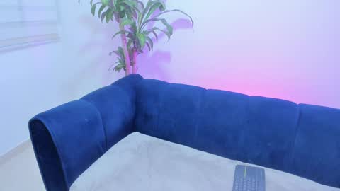 Snapshot of xoxo_angel chatting on September 8, 2025, 10:31 pm xoxo_angel online show from September 8, 2025, 10:31 pm