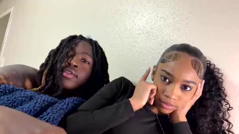 Snapshot of xoxoafterdark chatting on February 8, 2026, 1:20 am xoxoafterdark online show from February 8, 2026, 1:20 am