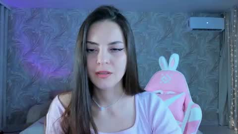 lunaria online show from June 18, 2026, 12:33 am