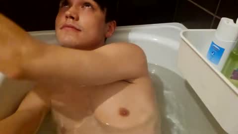 Snapshot of xoxoxoxox12 chatting on December 8, 2024, 3:13 pm Mark online show from December 8, 2024, 3:13 pm