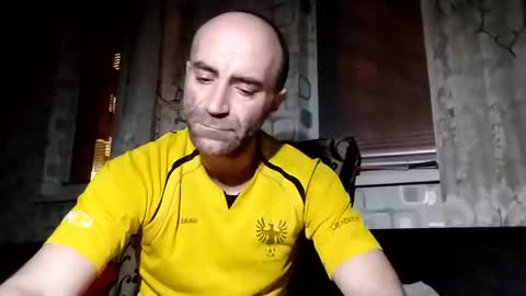 xploid1982 online show from March 9, 2026, 10:58 pm