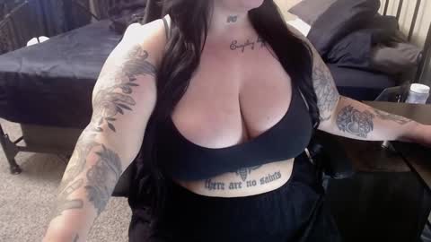 xorileyschembri online show from December 5, 2024, 2:31 am