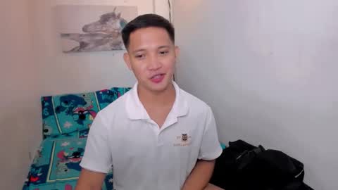 xsebastian19 online show from December 18, 2025, 11:22 pm