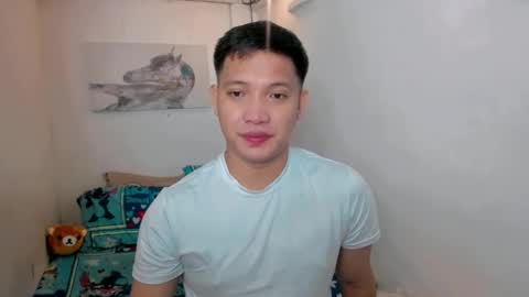 xsebastian19 online show from April 22, 2026, 5:14 pm