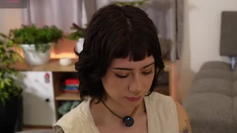 Blue online show from April 7, 2026, 10:42 pm