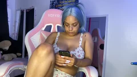 Snapshot of xstargazingx chatting on July 3, 2026, 7:59 am xStarGazingx online show from July 3, 2026, 7:59 am