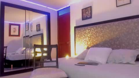 Xtasis online show from April 19, 2026, 4:56 am