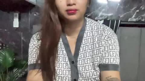 xtremelyasian online show from April 23, 2026, 12:40 pm