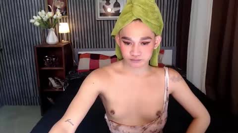 xtspetitehugecock online show from May 5, 2026, 6:10 am