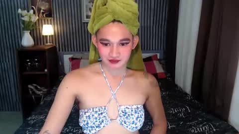 xtspetitehugecock online show from May 21, 2026, 4:25 pm