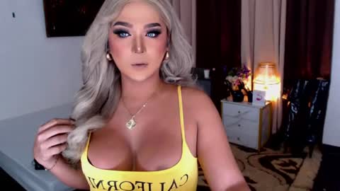 K E L L Y online show from July 11, 2026, 3:37 pm