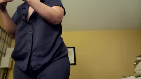 Snapshot of xx_flowprincess_xx chatting on September 26, 2025, 11:25 am xx_flowprincess_xx online show from September 26, 2025, 11:25 am