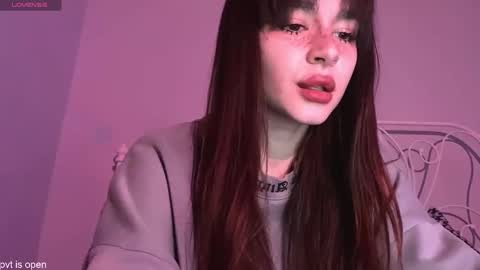 Lily online show from December 23, 2025, 4:32 am