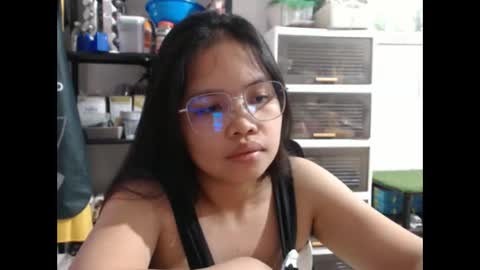 Snapshot of xxana_pinay_26xx chatting on December 5, 2025, 6:33 am xxana_pinay_26xx online show from December 5, 2025, 6:33 am