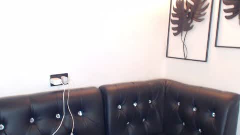 xxasian_goddessxx online show from August 6, 2026, 12:01 am