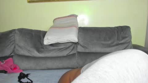 Xxchanel online show from November 9, 2025, 8:51 pm