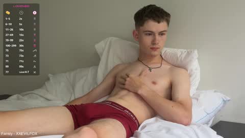 Snapshot of xxevilfox chatting on November 7, 2025, 5:24 pm Fox online show from November 7, 2025, 5:24 pm