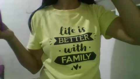 xxfergielisious online show from November 28, 2025, 1:14 pm