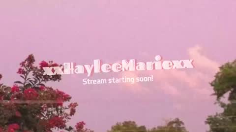 Snapshot of xxhayleemariexx chatting on October 8, 2025, 11:02 pm Haylee Marie  online show from October 8, 2025, 11:02 pm