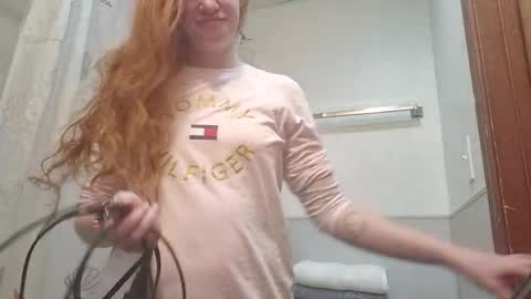 Snapshot of xxmariebliss chatting on December 20, 2025, 4:19 am xxmariebliss online show from December 20, 2025, 4:19 am