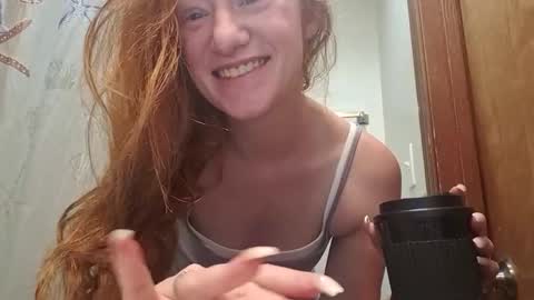 Snapshot of xxmariebliss chatting on December 21, 2025, 1:40 pm xxmariebliss online show from December 21, 2025, 1:40 pm