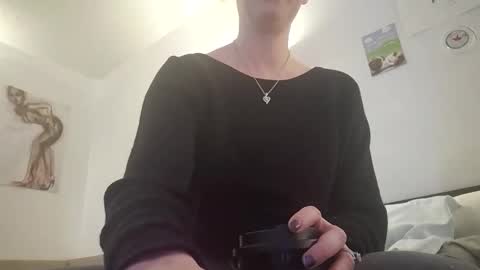 Snapshot of xxmariebliss chatting on February 8, 2026, 2:20 pm xxmariebliss online show from February 8, 2026, 2:20 pm