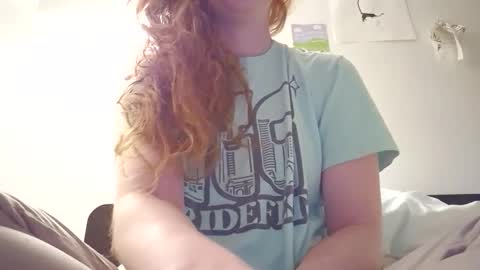 Snapshot of xxmariebliss chatting on March 26, 2026, 11:27 am xxmariebliss online show from March 26, 2026, 11:27 am