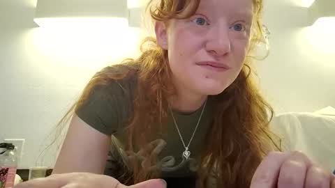 Snapshot of xxmariebliss chatting on April 7, 2026, 2:17 pm xxmariebliss online show from April 7, 2026, 2:17 pm