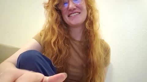 Snapshot of xxmariebliss chatting on April 13, 2026, 2:00 pm xxmariebliss online show from April 13, 2026, 2:00 pm