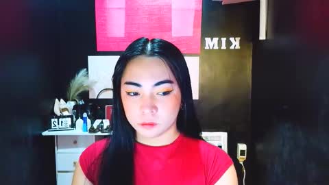 xxslutty kim online show from December 14, 2025, 1:00 am