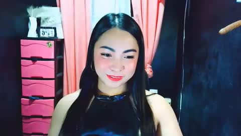 xxslutty kim online show from February 16, 2026, 2:24 pm