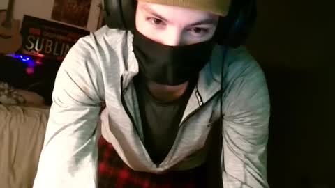 Snapshot of xxwhitefoxx chatting on March 7, 2025, 8:23 am David Fox online show from March 7, 2025, 8:23 am