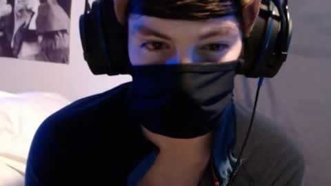 Snapshot of xxwhitefoxx chatting on September 27, 2025, 3:33 am David Fox online show from September 27, 2025, 3:33 am