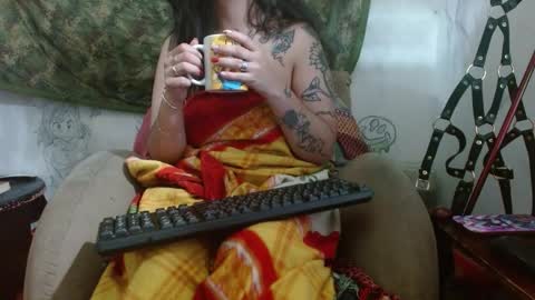   LILI  online show from December 17, 2024, 9:07 am