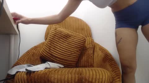 Lola online show from February 23, 2025, 10:39 am