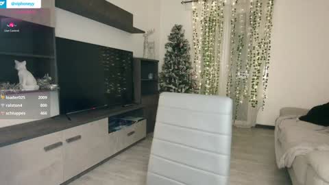 Snapshot of xxxhoneyxx chatting on January 7, 2025, 3:57 am Onlyfanz online show from January 7, 2025, 3:57 am