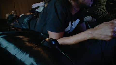 xxxjrstrokesxxx online show from March 25, 2026, 4:18 am