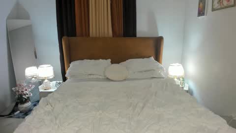 Kitty online show from December 21, 2024, 3:47 am